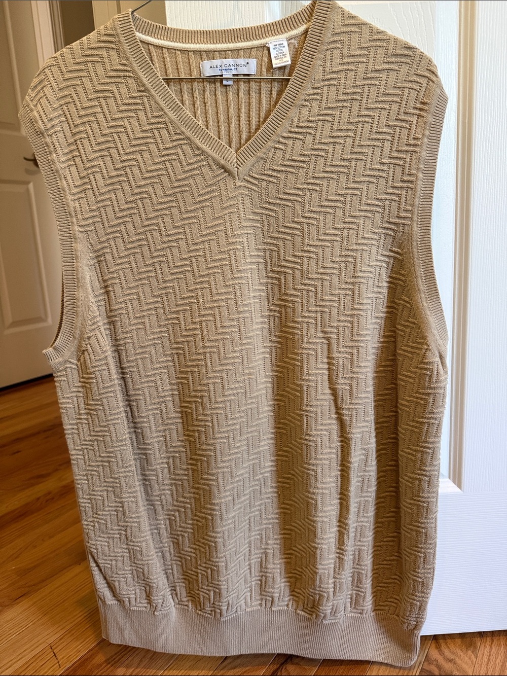 Alex Cannon Men's V-Neck Knit Sweater Vest in Beige
